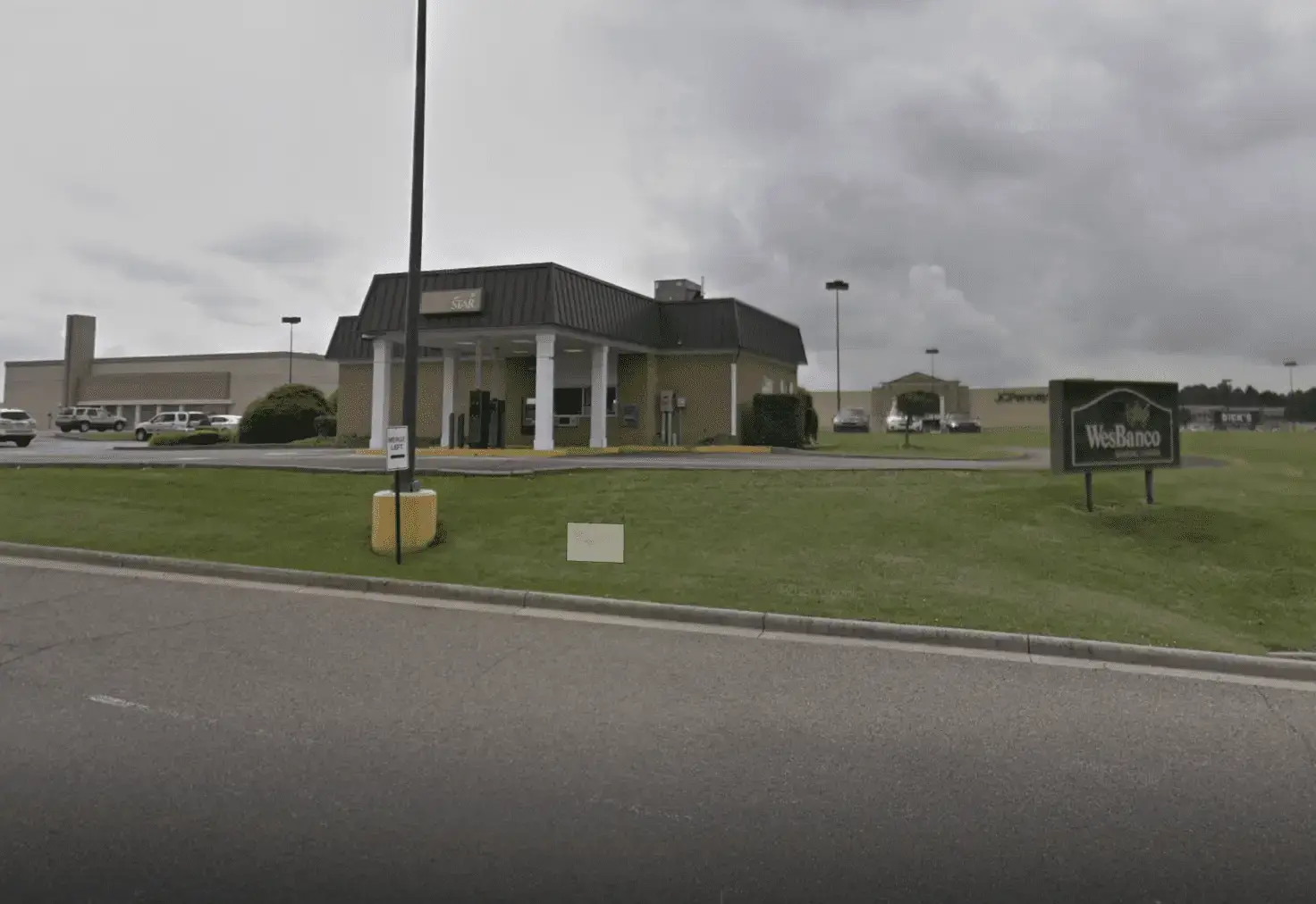 100 Mall Dr., Steubenville, OH