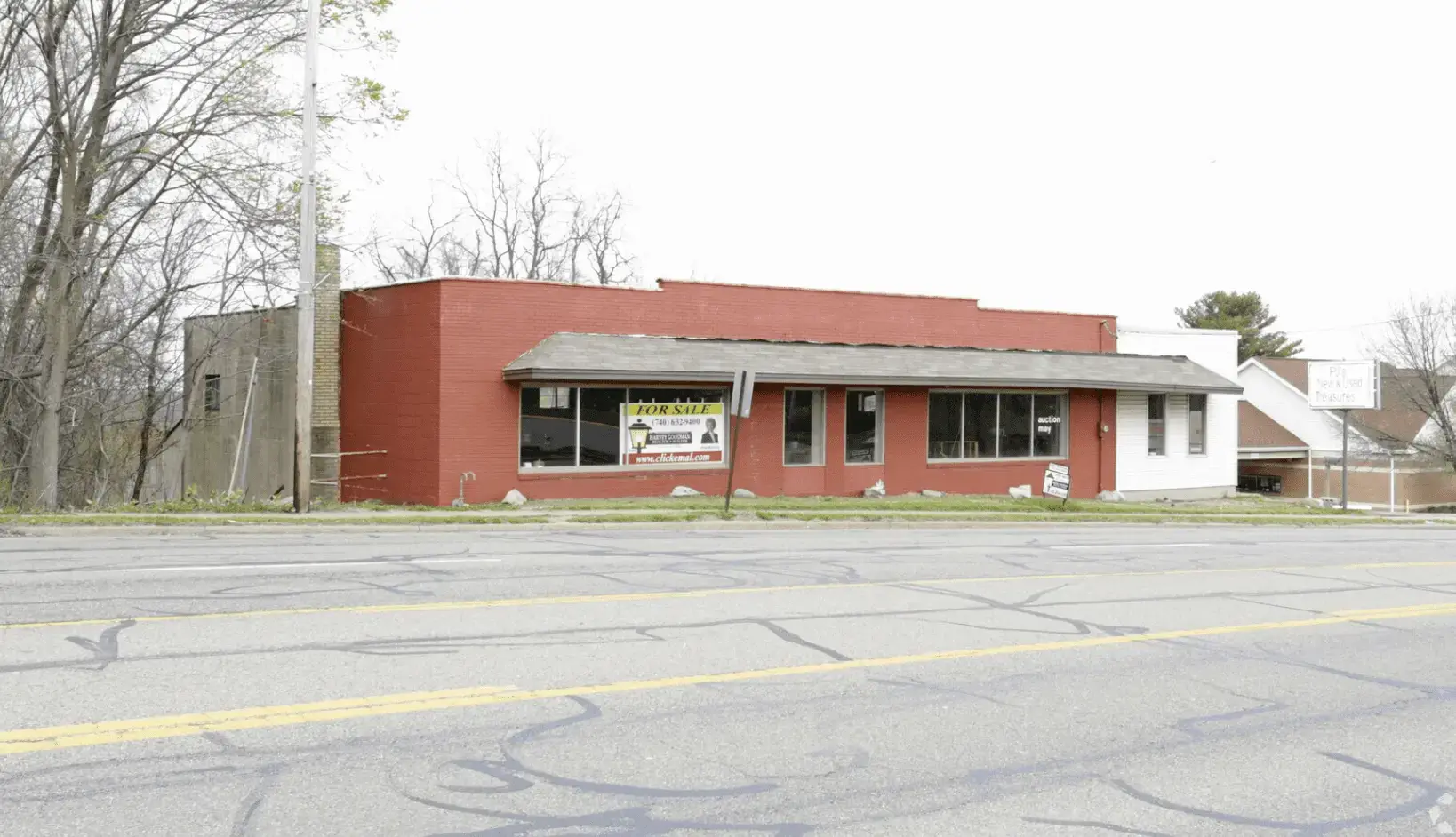 825 Main St., Wintersville, OH